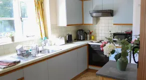 Charming Cotswold stone cottage in the Oxfordshire countryside - Image 4