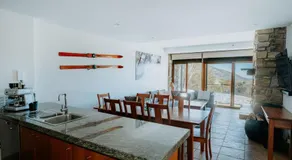 Alpine Woodsmoke Apartments - Image 5