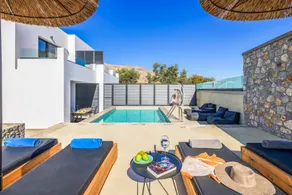 Lambis Athina - ønskeligt sted med privat pool, Wi-Fi, aircondition og bordtennis - Image 2