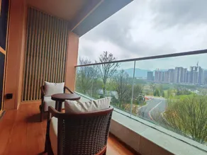 高级大床房 - Image 3