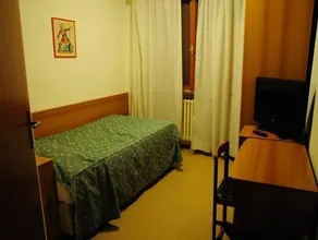 Hotel Dante - Image 3