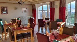 Logis Hôtel Restaurant & Spa les Remparts - Image 3