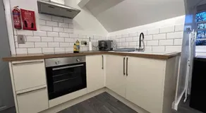 Rock Park Penthouse - Image 2