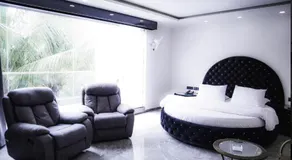 Anand Resort - A luxury Private Pool Resort in Nashik - Image 2