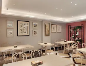Seeker Hotel - Image 5