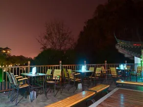 Elephant Trunk Hill Hotel - Image 5