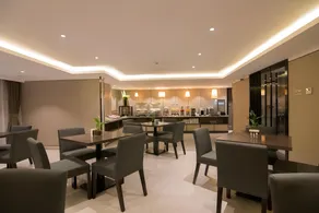 Home Inn Plus Shanghai the Bund Sichuan North Road Metro Station - Image 3