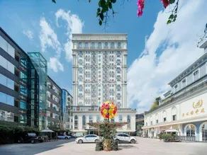 Longma Hotel - Image 4