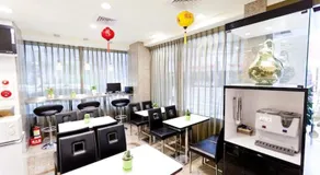 Dealer Hotel - Image 5