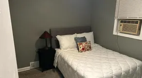 Unit-A Gorgeous private suite near metro train station and Washington DC - Image 5