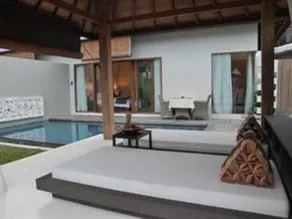 Water Edge Villa by Soscomma - Image 2