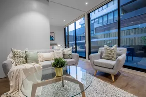 Fantastic 2 Beds APT in Boxhill W Great Location - Image 2