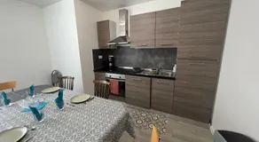 Grand 8 Appartement 5 lits Wi-Fi & Parking Saint Julien les Metz - Image 4