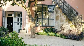 Queen's Garden Hostel - Image 5