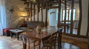 Maison de caractère avec jardin privatif, terrasse, ping-pong – Proche Ferrières et Montargis - Image 4