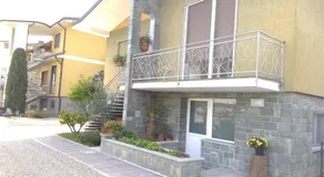 B&B Magenta - Image 3