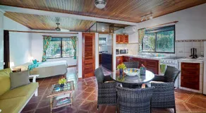 Casa Amarilla - Image 2