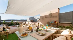 Penthouse with Private Terrace & Pool Access - Image 4