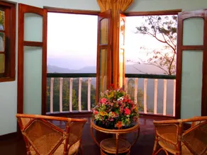 The Hideaway Hotel - Image 4
