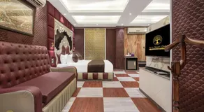 Hotel Shady Oaks - Image 2