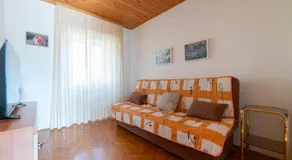 Nikola's spacious apartment - Image 2