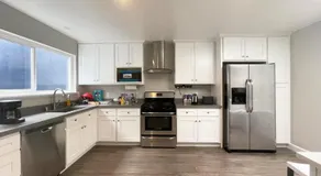Comfortable 3Br 2 5ba Unit in SF - Image 4