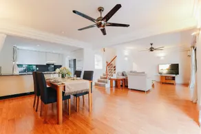 Saigon Apartments - Image 4