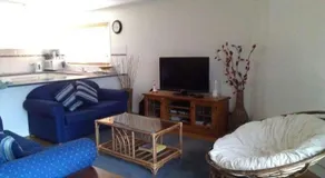 68 Lyall Street, Ventnor - Image 2