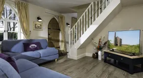 Crows Hall - Image 2