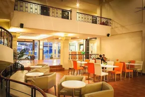 Circle Inn Hotel and Suites Bacolod - Image 3
