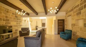 Ta Spiru House of Character with heated indoor pool - Image 4