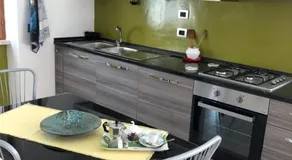 "CASA ROSI" Tel trequattrozero trentatre tredici seiquattrouno - Image 3
