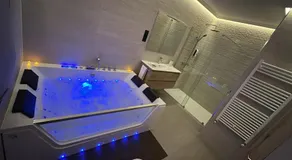 La Era Rooms - Image 3