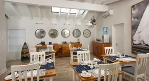 Ocean Hideaway Bed and Breakfast - Image 3