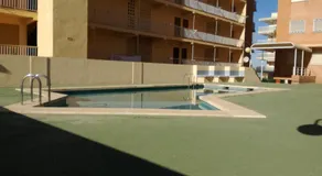 Relax y cómodo APARTAMENTO CON GRAN TERRAZA, PARKING, PISCINA Y CON VISTAS AL MAR, A SOLO 50 m DE LA PLAYA - Image 5
