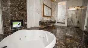 Moon Area Motel - Image 3