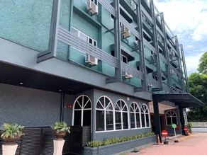 Hotel Waterfall - Image 3