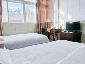 Xiangxiang Holiday Hotel - Image 2
