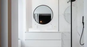 Bedrooms fully equipped in a beautiful house - Image 4