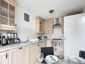 My-Places Abbotsfield Court Townhouse 4 - Image 3