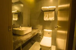 Starway Hotel Xinyi Nanjing Road - Image 4