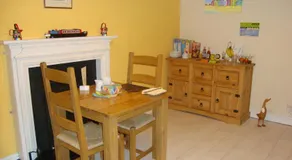 Canal View Bed And Breakfast - Image 4