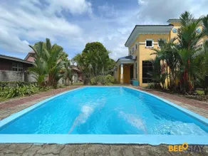 Afamosa Villa with private pool by BeeStay - Image 4