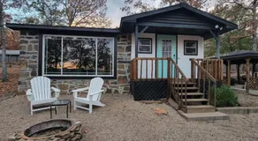 Little Blue Charming Lakefront - Image 4