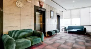 Super Townhouse PBG Mall Vashi - Image 4