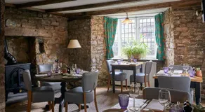 Tudor Farmhouse Hotel - Image 3