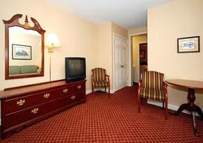 Ambassador Inn - Image 4