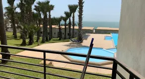 WATERFRONT FLAT - Image 4