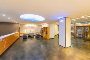 Dalian full stop hotel - Image 2
