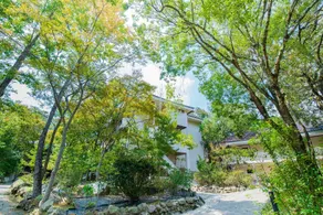 Hu Shan Hot Spring Hotel - Image 4